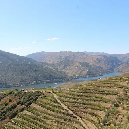 Casa Dona Urraca 3* Vilarinho da Castanheira