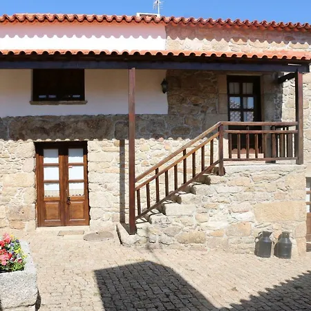 Casa Dona Urraca 招待所 Vilarinho da Castanheira