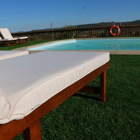 Casa Dona Urraca 3* Vilarinho da Castanheira