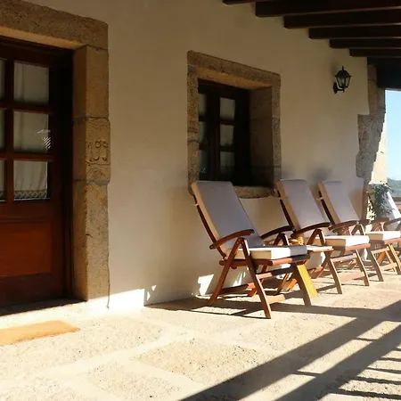 Casa Dona Urraca 3* Vilarinho da Castanheira