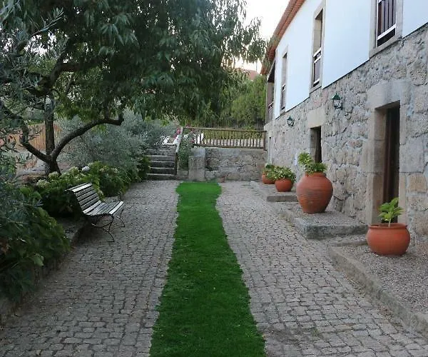 Casa Dona Urraca بيت ضيافة Vilarinho da Castanheira