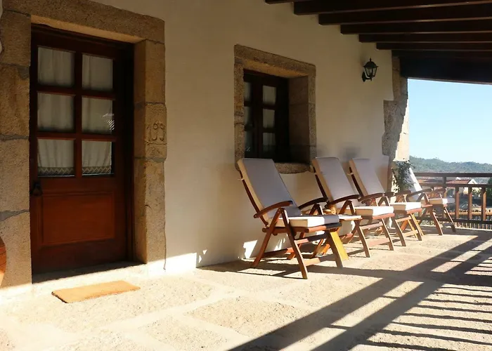 Casa Dona Urraca 3* Vilarinho da Castanheira